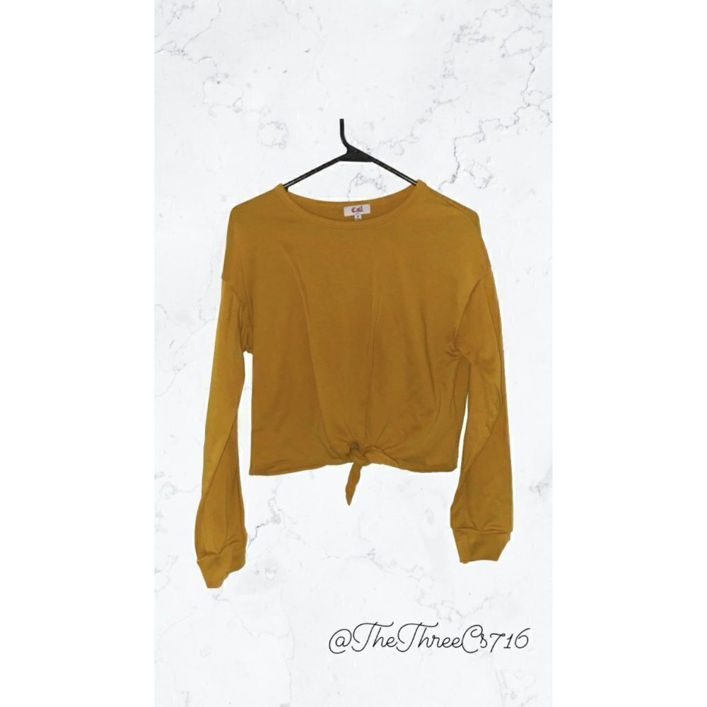 Cali baby Size M Womens sweater Mustard NWOT